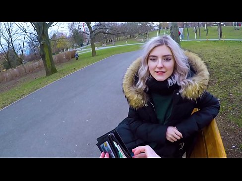 ❤️ Swallows cum panas wong liyo kang kanggo dhuwit - bukkake ing taman dening Eva Elfie ❤ Video porno ing jv.sexafinkarasskaz.ru ❌
